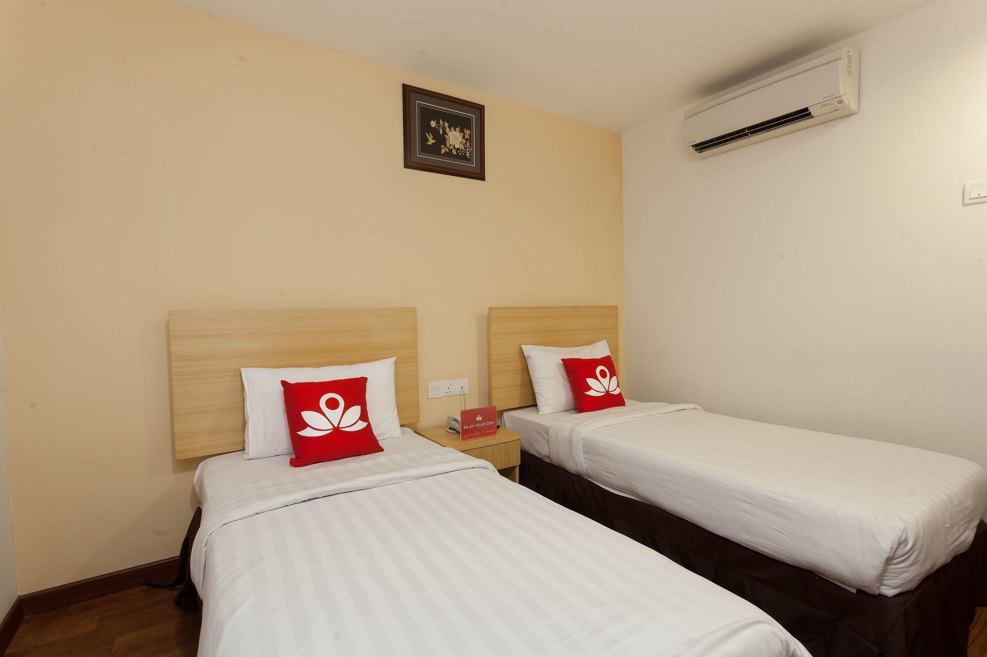 Zen Rooms Opposite Ymca Kuala Lumpur Kültér fotó